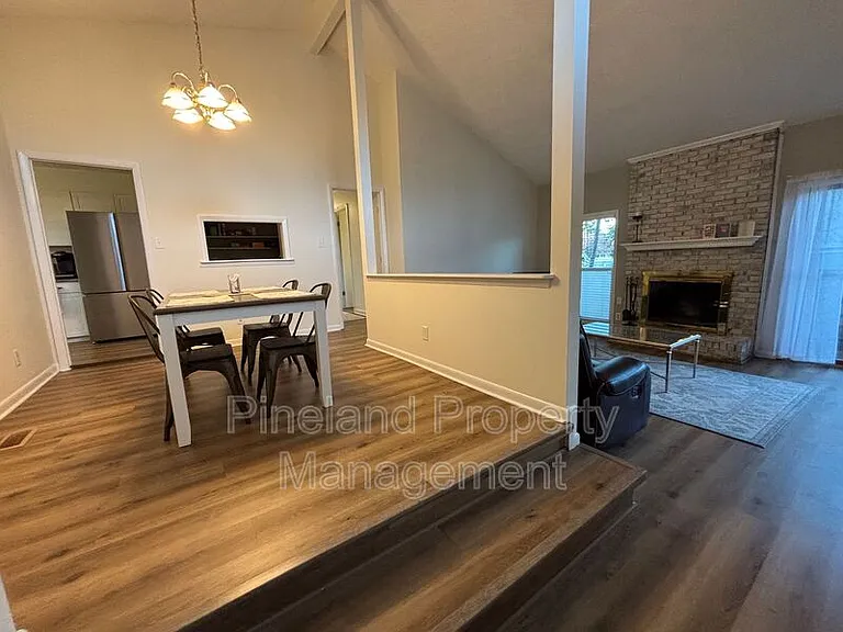 2012 Lakemeadow Dr — Photo 37
