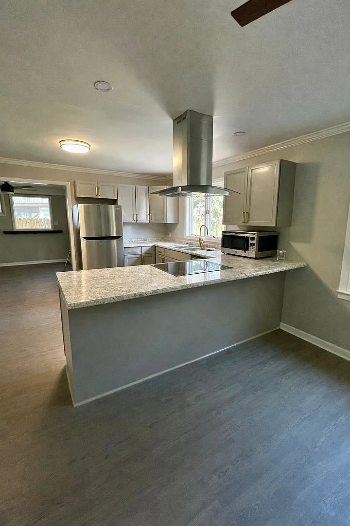 *Newly Renovated* 1903 Azalea Drive — Photo 1