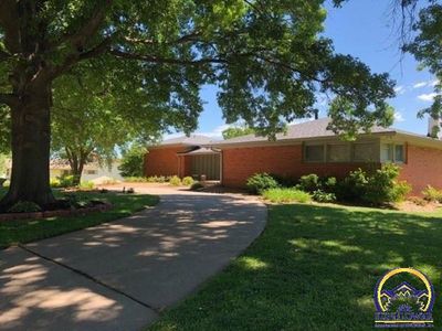 2112 SW Westridge Dr, Topeka, KS, 66614
