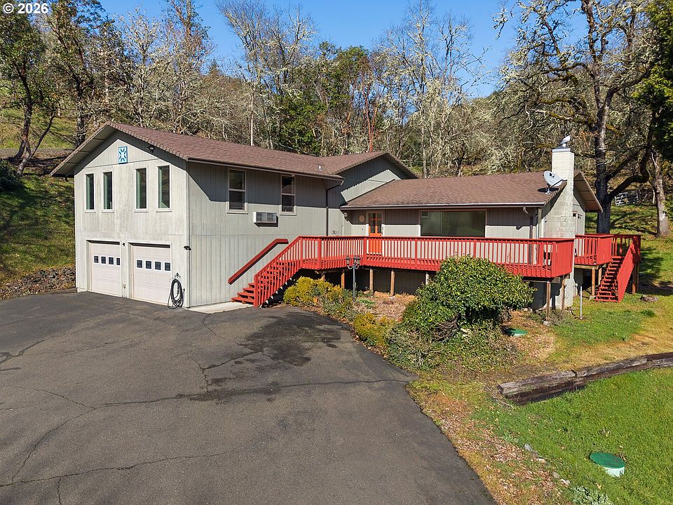 1st image of 221 Oakview Dr