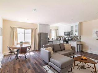 19606 Victory Blvd, Reseda, CA 91335