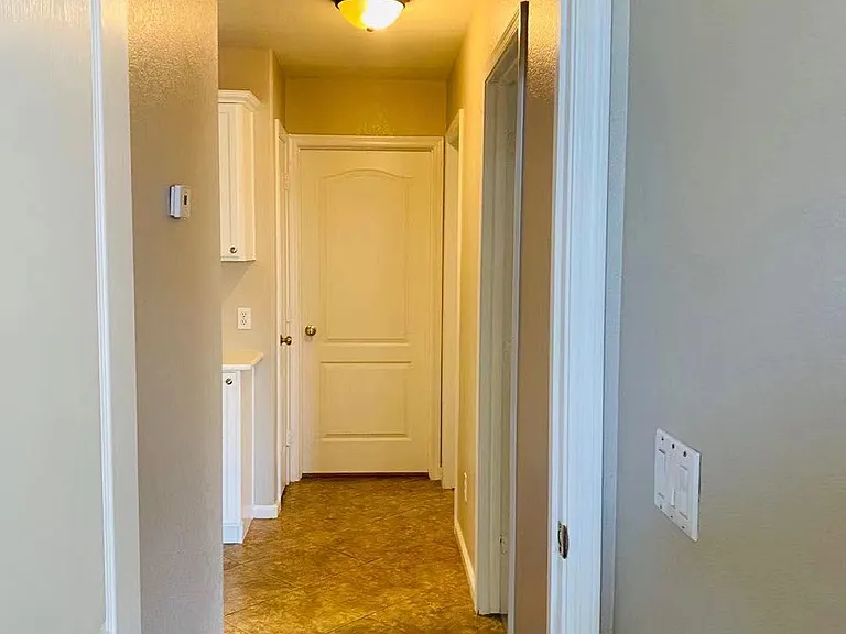 8618 W Paradise Dr — Photo 13