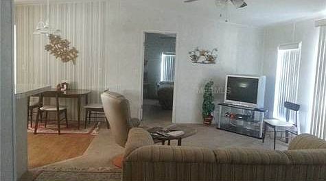 2nd image of 1881 Palm Springs St