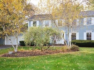 5N316 Oak Rd, St Charles, IL 60175