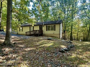105 Maple, Hawley, PA 18428