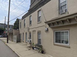 143 Davis St FLOOR 2, Philadelphia, PA 19127