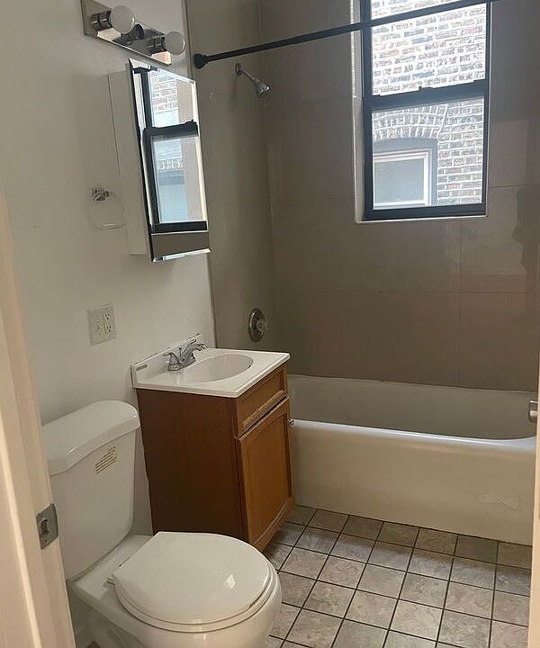 1st image of 3440 W Fullerton Ave #2