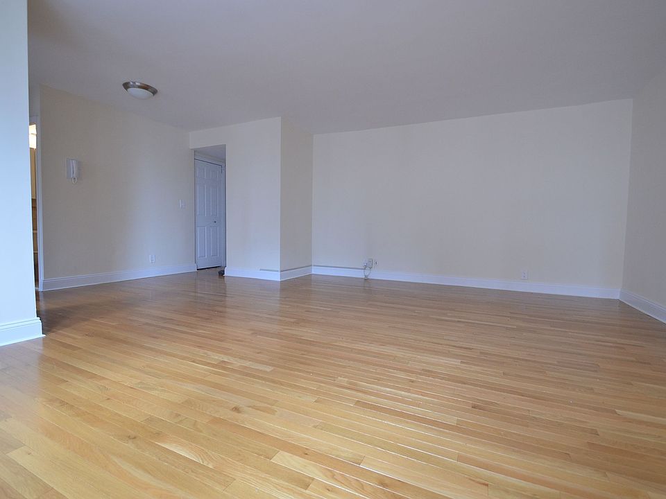 1st image of 301 E 47th St APT 18P