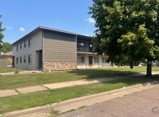 906 Barland St APT 10, Eau Claire, WI 54701