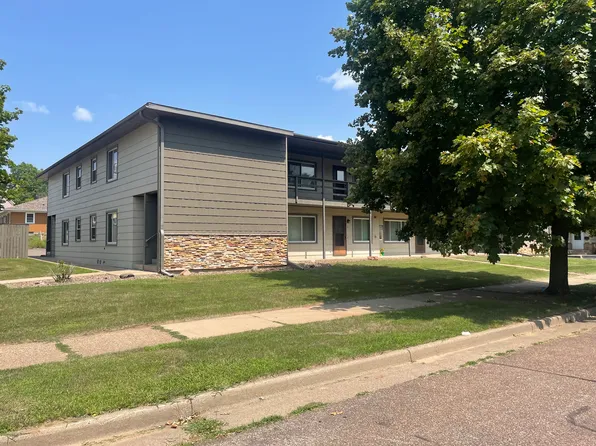 906 Barland St APT 4, Eau Claire, WI 54701