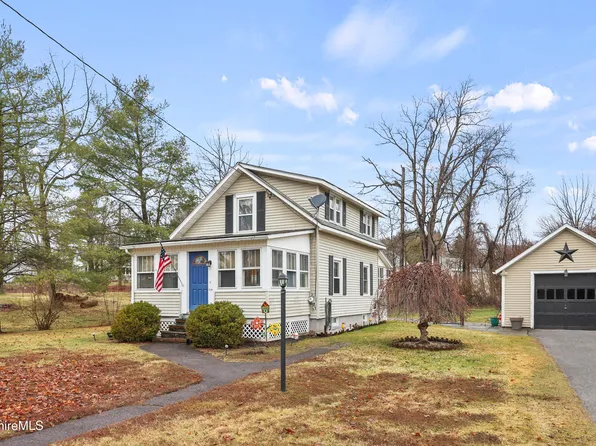 319 North St, Dalton, MA 01226