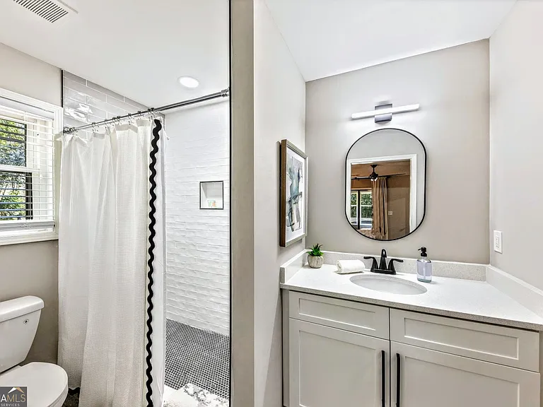 527 Charing Cross Dr — Photo 18