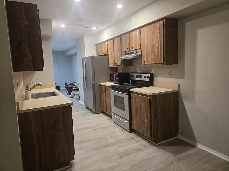 1 Golden Hill Ct — Photo 9