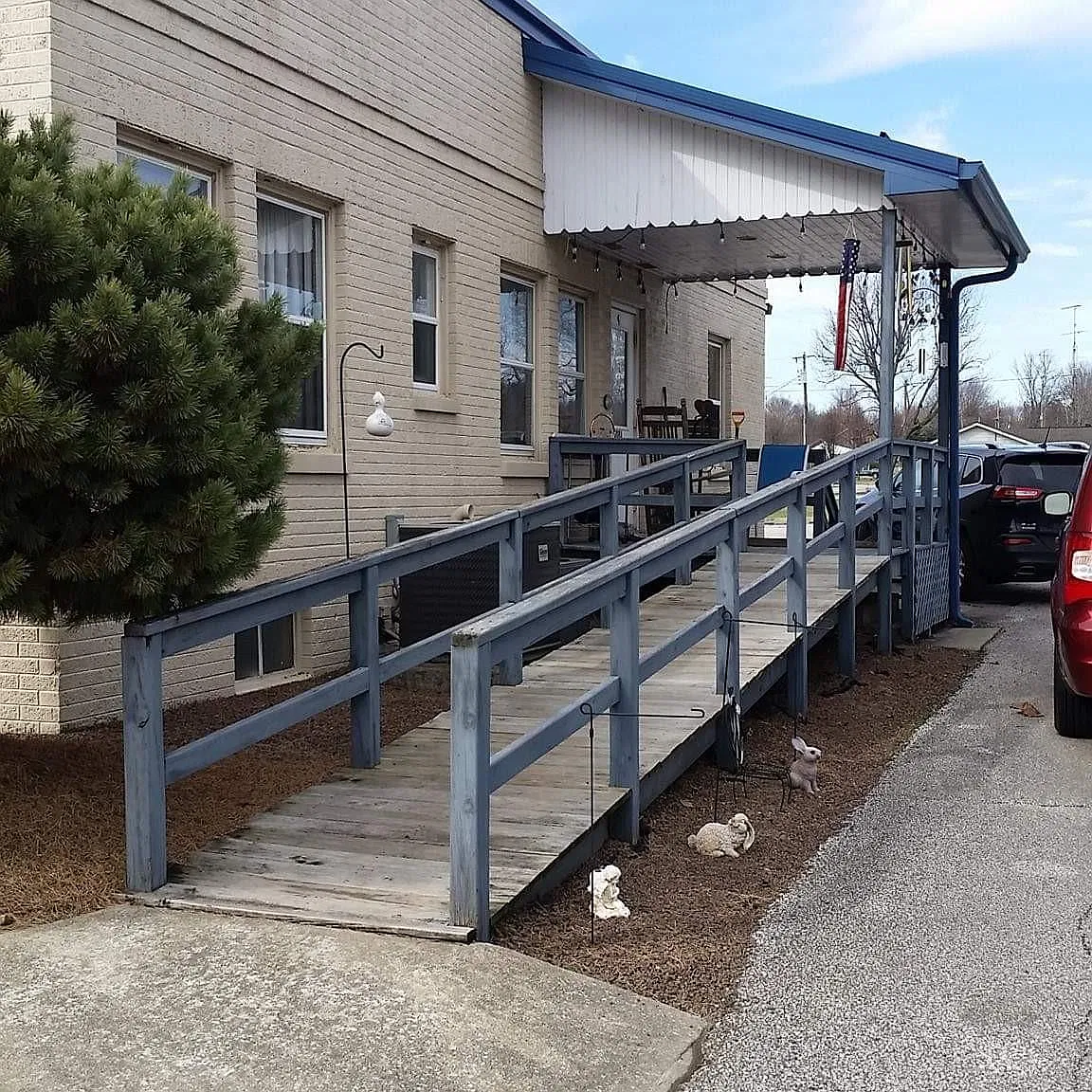 508 W Elnora St — Photo 1