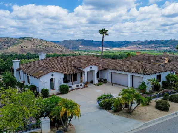 3862 Flowerwood Ln, Fallbrook, CA 92028