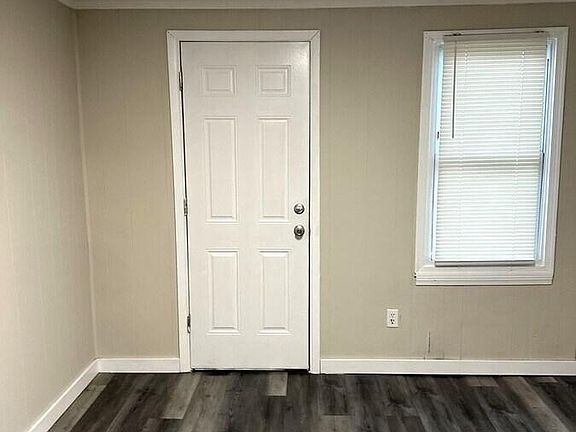 4th image of 425 Highland Ave