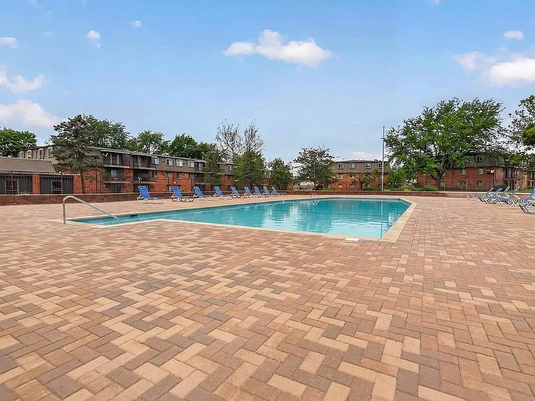 16-South Pool