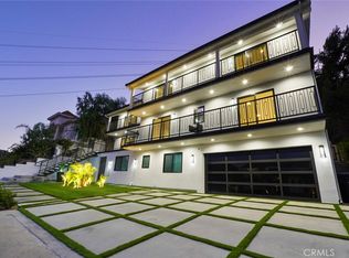3381 Oakmont View Dr, Glendale, CA 91208