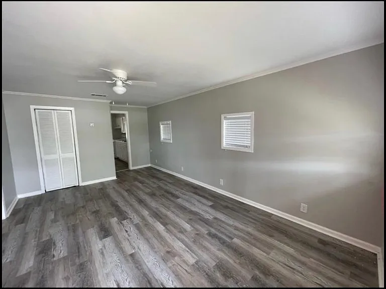 808 Sycamore St — Photo 4