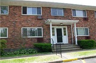 4th image of 810 Blooming Grove Tp 22 #22