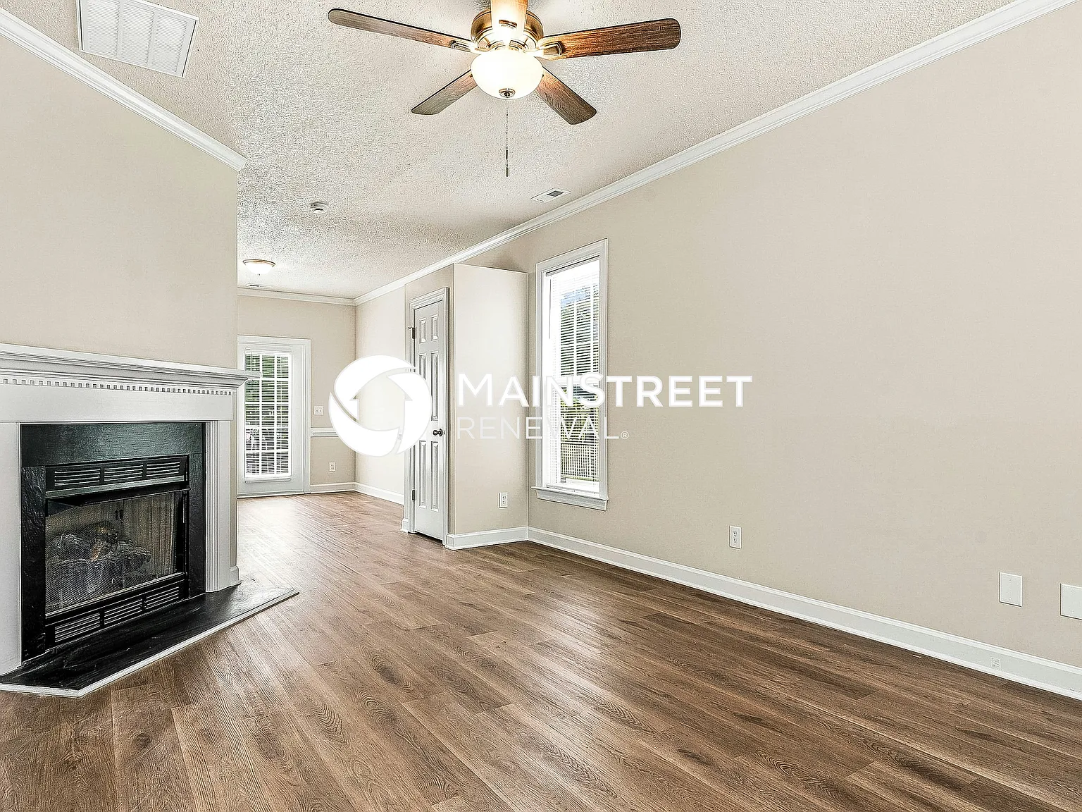 1820 Falls Landing Dr — Photo 2