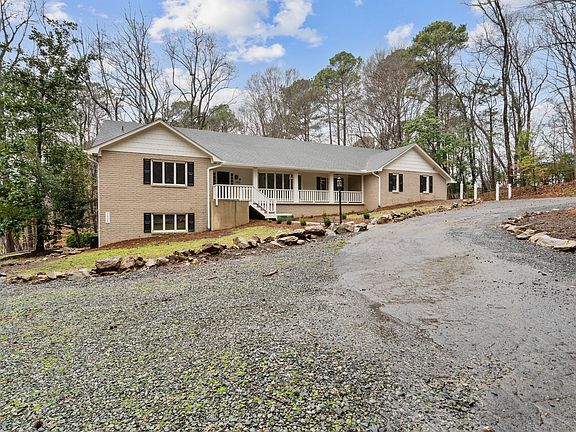 2nd image of 1504 Homestead Rd