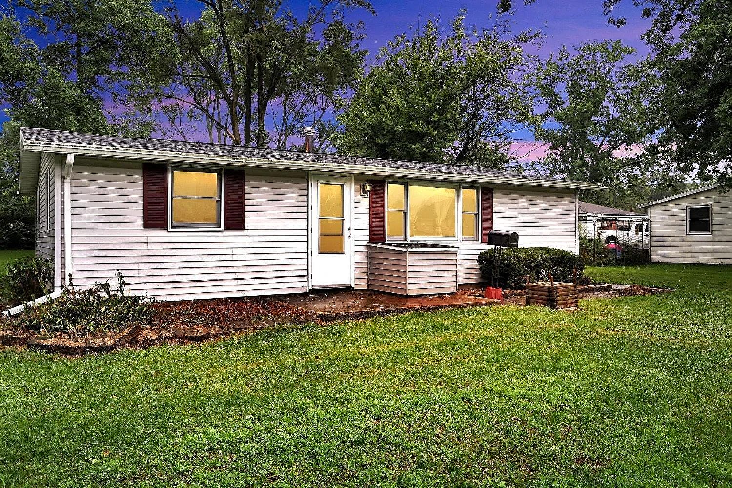 12724 Cedar Lake Rd, Crown Point, IN 46307 Zillow