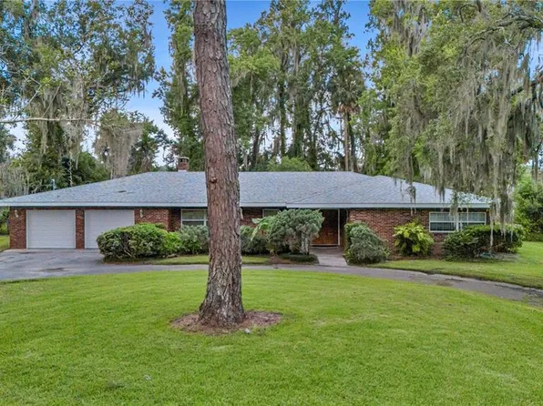 1940 Alice Dr, Astor, FL 32102