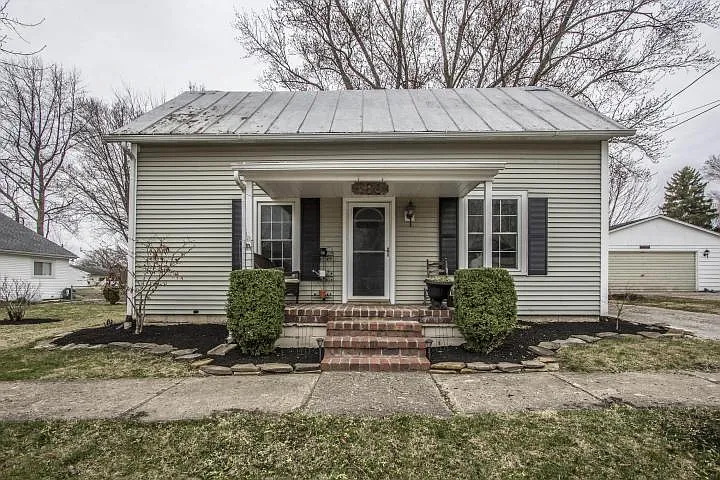 186 Harrison St photo 1