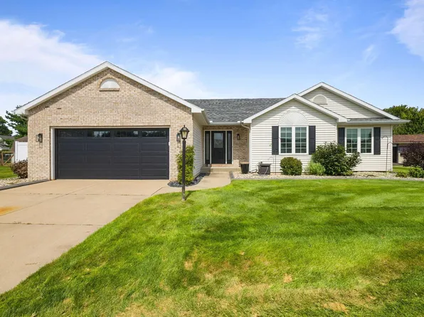 11101 Golden Pheasant Dr, Osceola, IN 46561