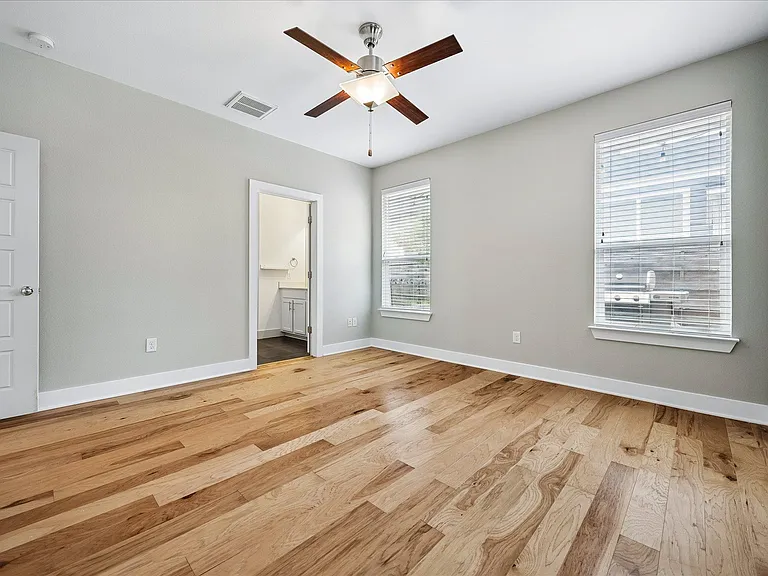 7203 Bertram Ct — Photo 17
