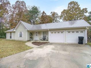 330 17th St, Calera, AL 35040