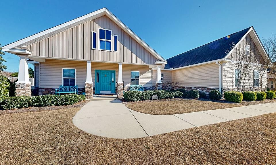 1st image of 105 Halls Creek Ln