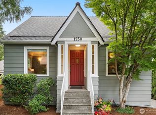 1230 NE 100th St, Seattle, WA 98125