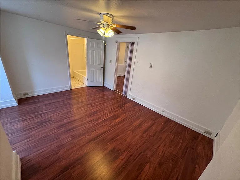 1123 Evergreen Ave #3 — Photo 11