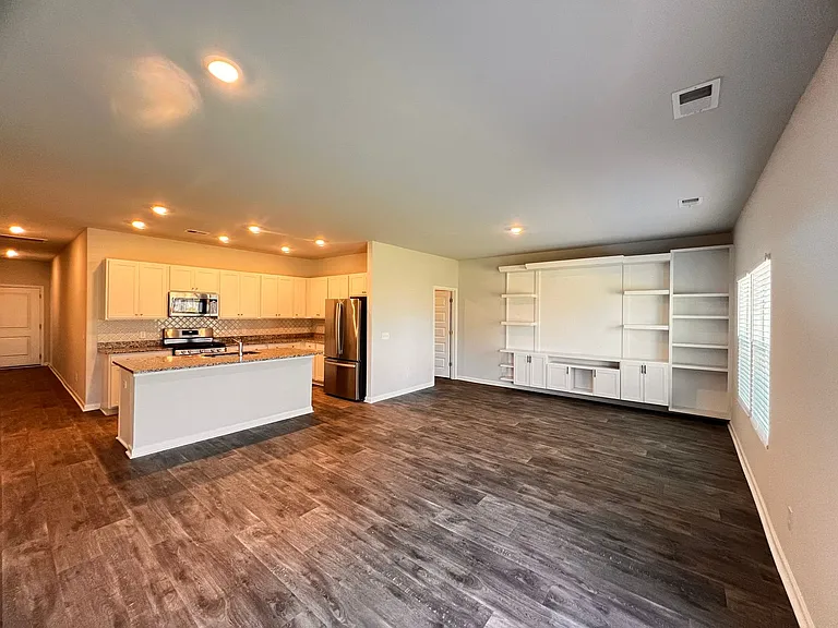 104 Dogwood Ln — Photo 17