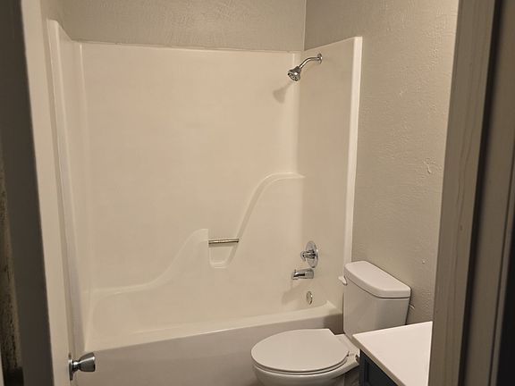 2nd image of 109 Villa Dr #11488999