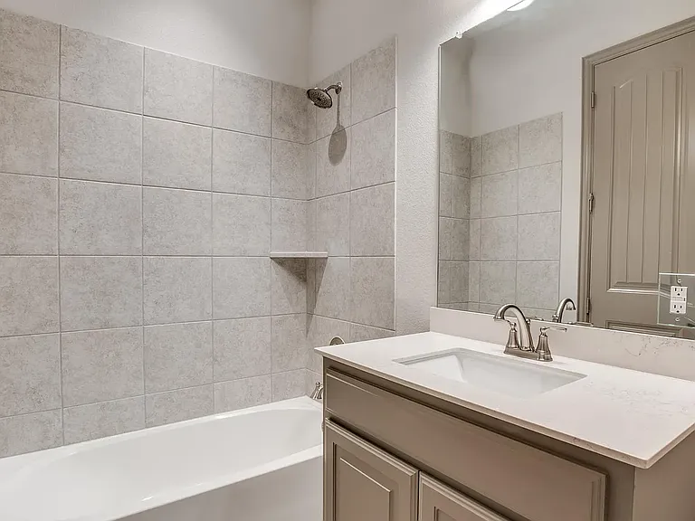 7617 Regal Ln — Photo 25