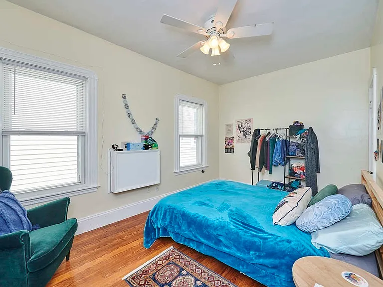 48 Wordsworth St #2 — Photo 8