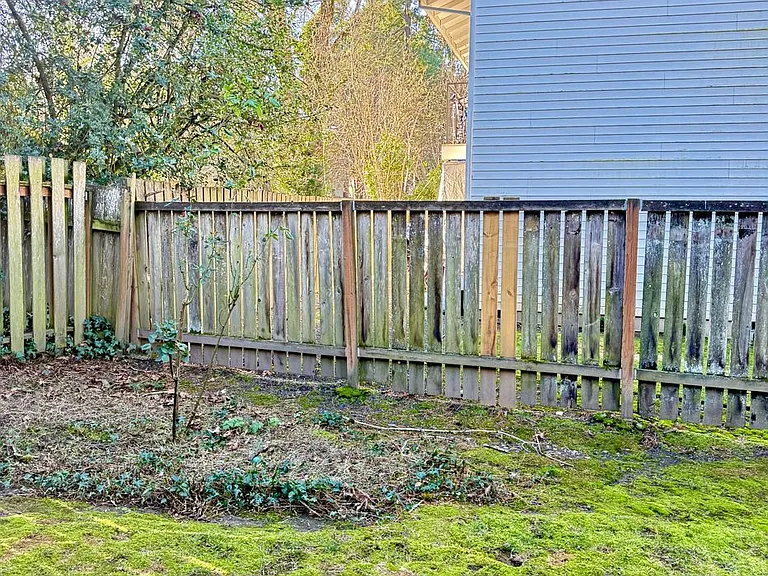 12334 SW Sussex St — Photo 20