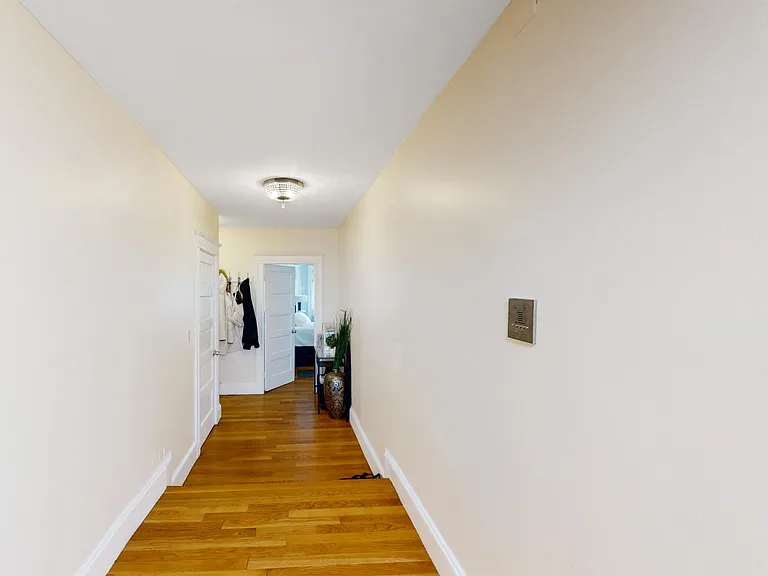 134 Marlborough St #4 — Photo 11
