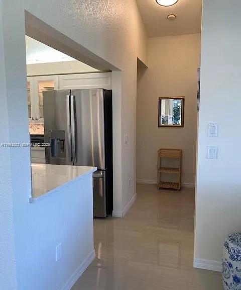 1076 Rotonda Cir — Photo 2