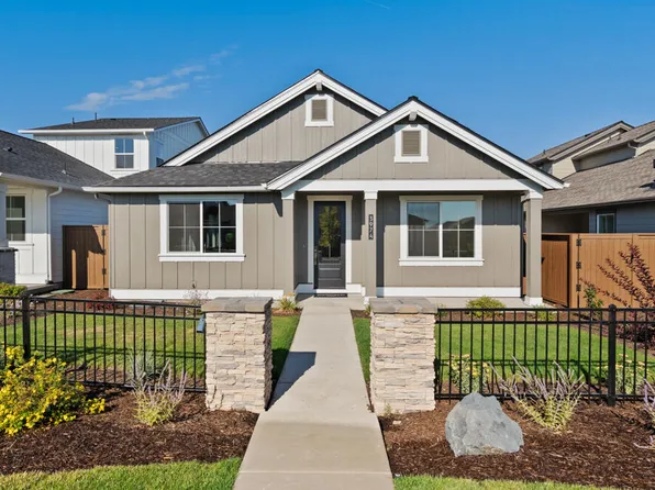 3974 NE Oakside Loop, Bend, OR 97701