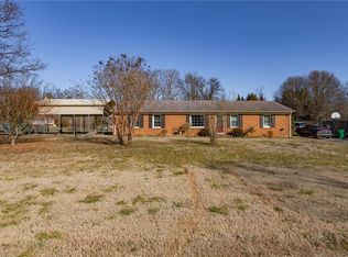 4649 Gallant Ln, Winston Salem, NC 27101