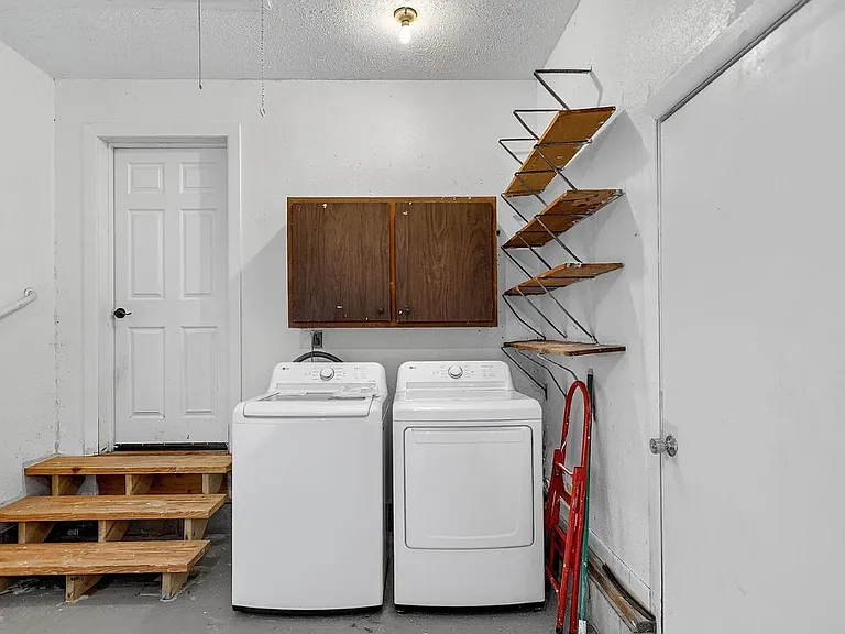 6220 W Thorpe St — Photo 24