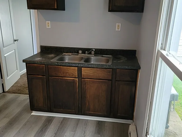 329 Porter Ave — Photo 8
