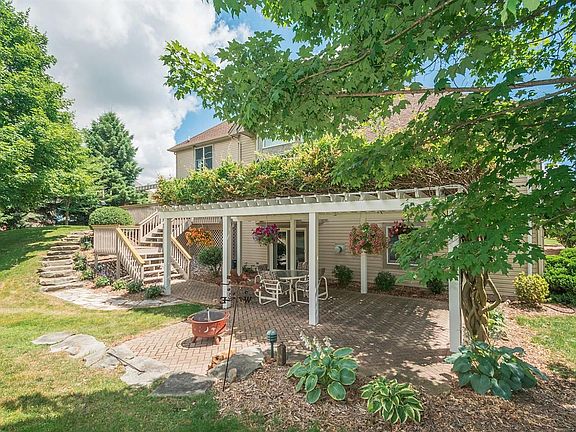 4th image of 5690 Lohr Lake Dr