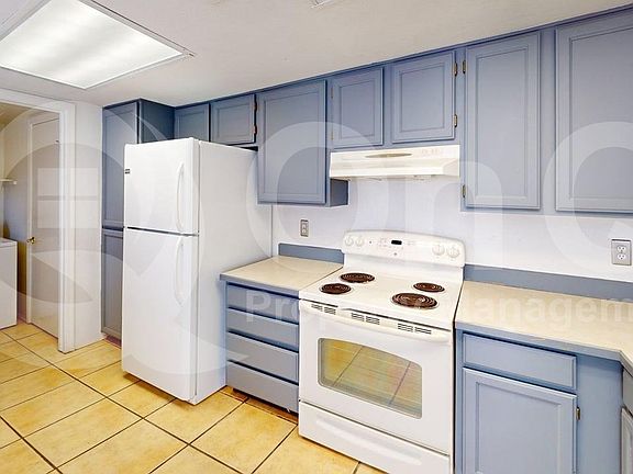 4th image of 2505 N Palo Santo Dr