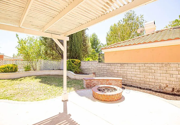 25804 Dickens Ct — Photo 27