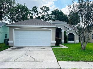 1570 Margarete Crescent Dr, Apopka, FL 32703